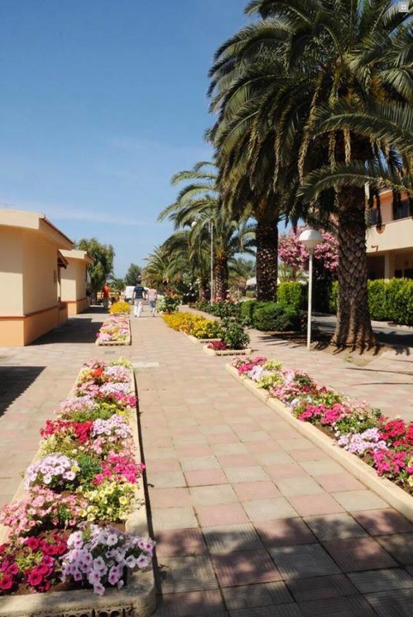 Hotel Summer Day Village Санта-Мария-дель-Чедро Экстерьер фото