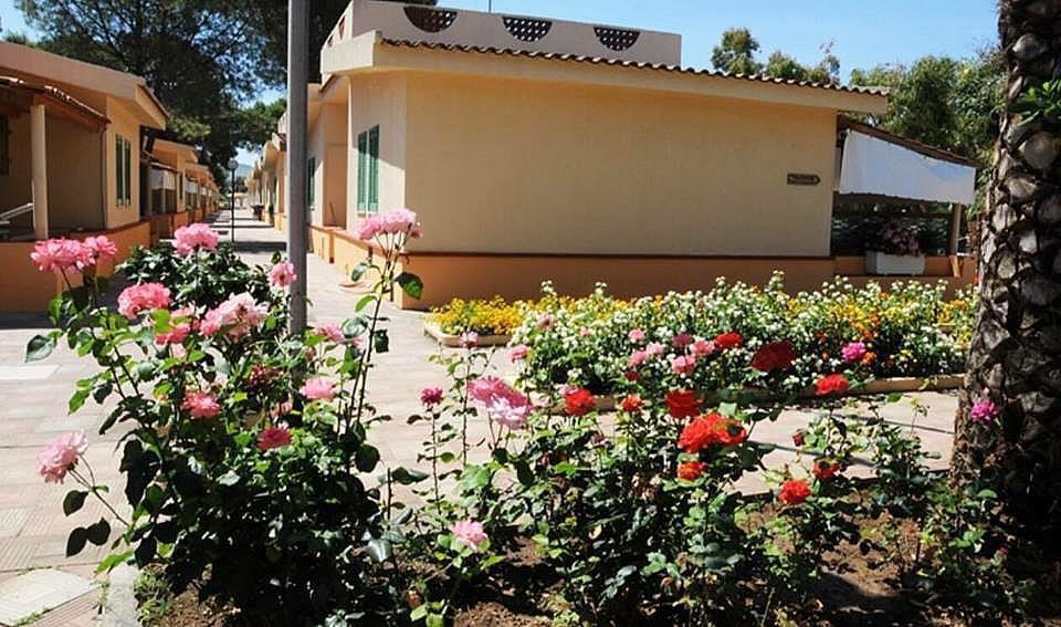 Hotel Summer Day Village Санта-Мария-дель-Чедро Экстерьер фото